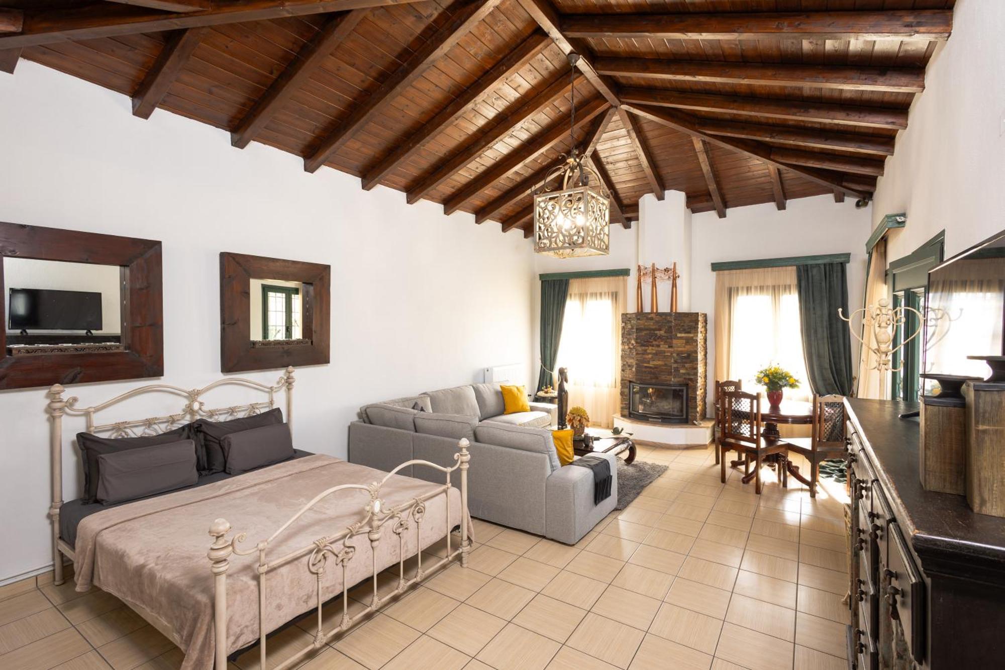 The Hobbit Hole Villa Trikala  Bagian luar foto